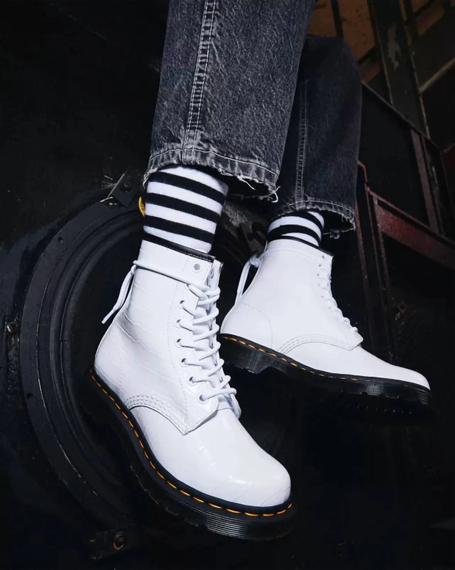 1460 Women Croco Patent Boots In White