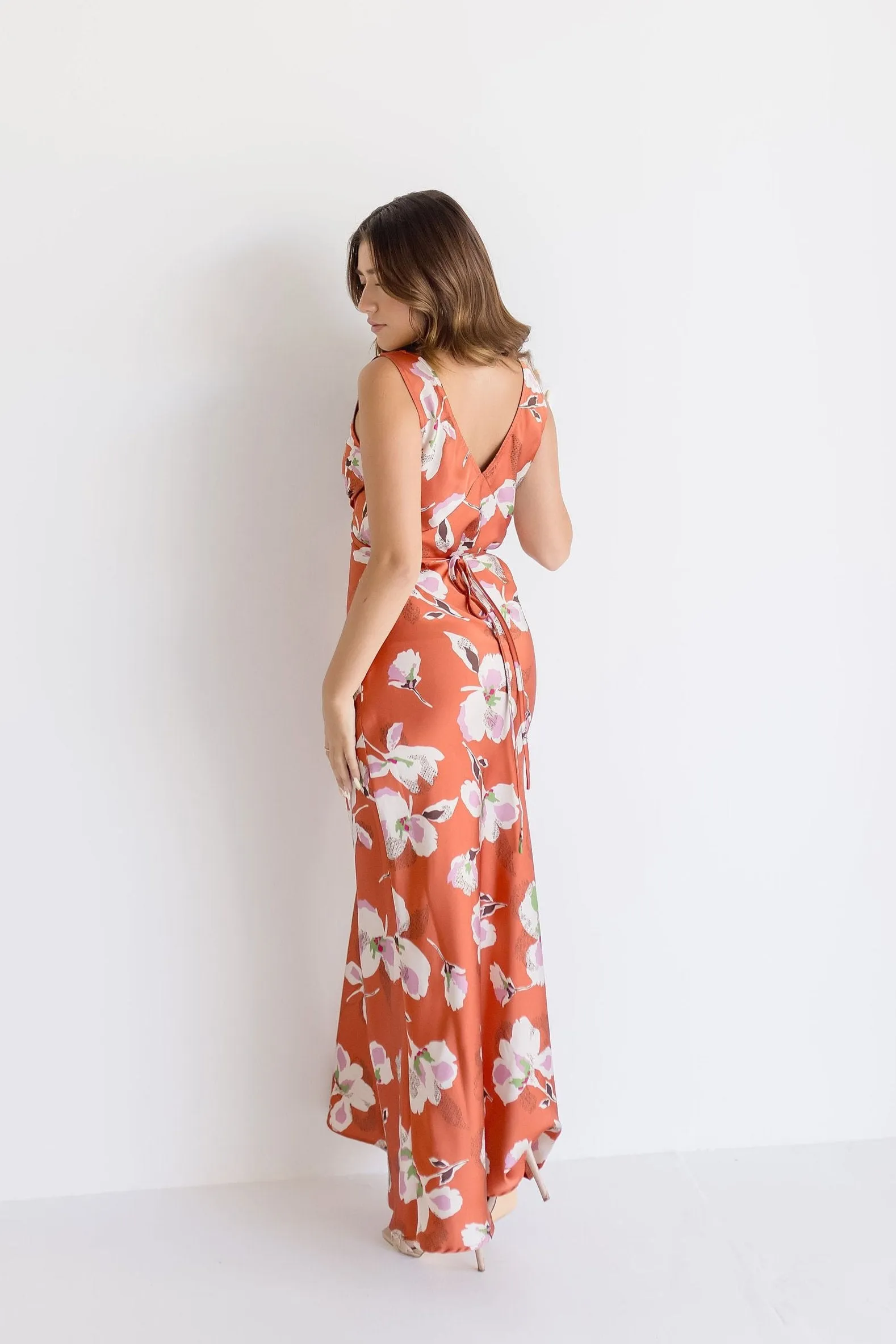 Amber Sleeveless Floral Print Midi Dress Rust