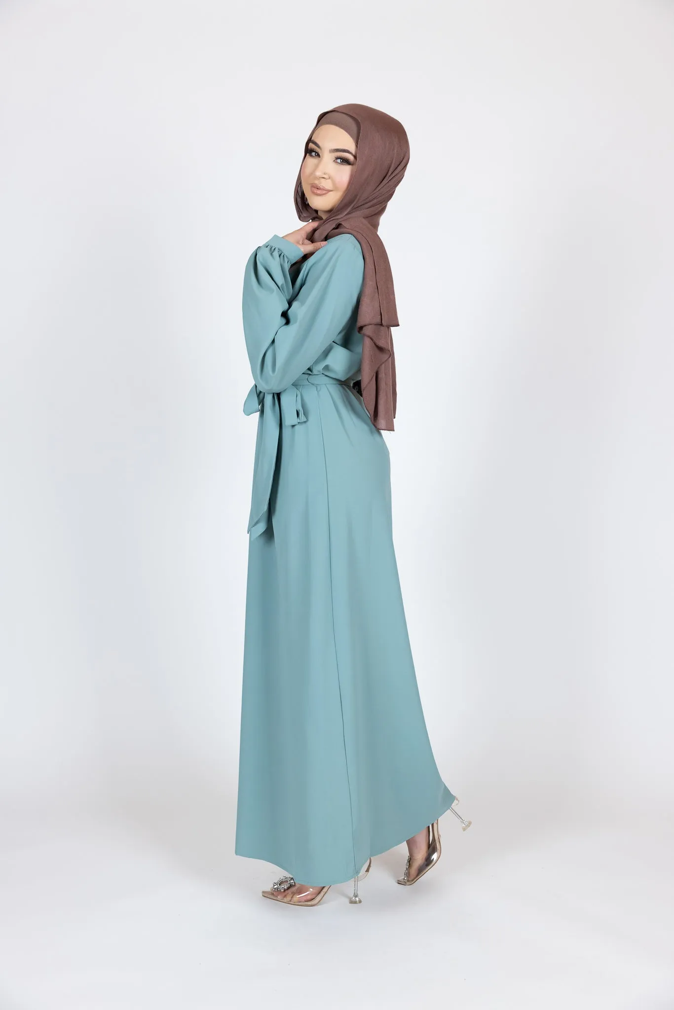 Anat Tie Abaya