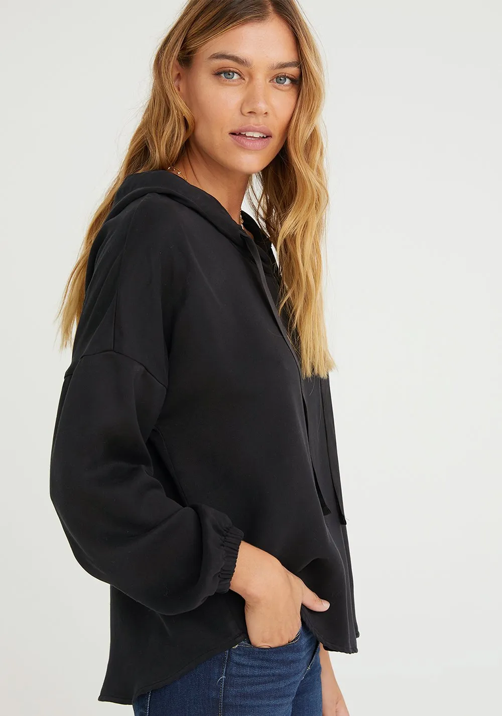 Bella Dahl Long Sleeve V-Neck Hoodie Black