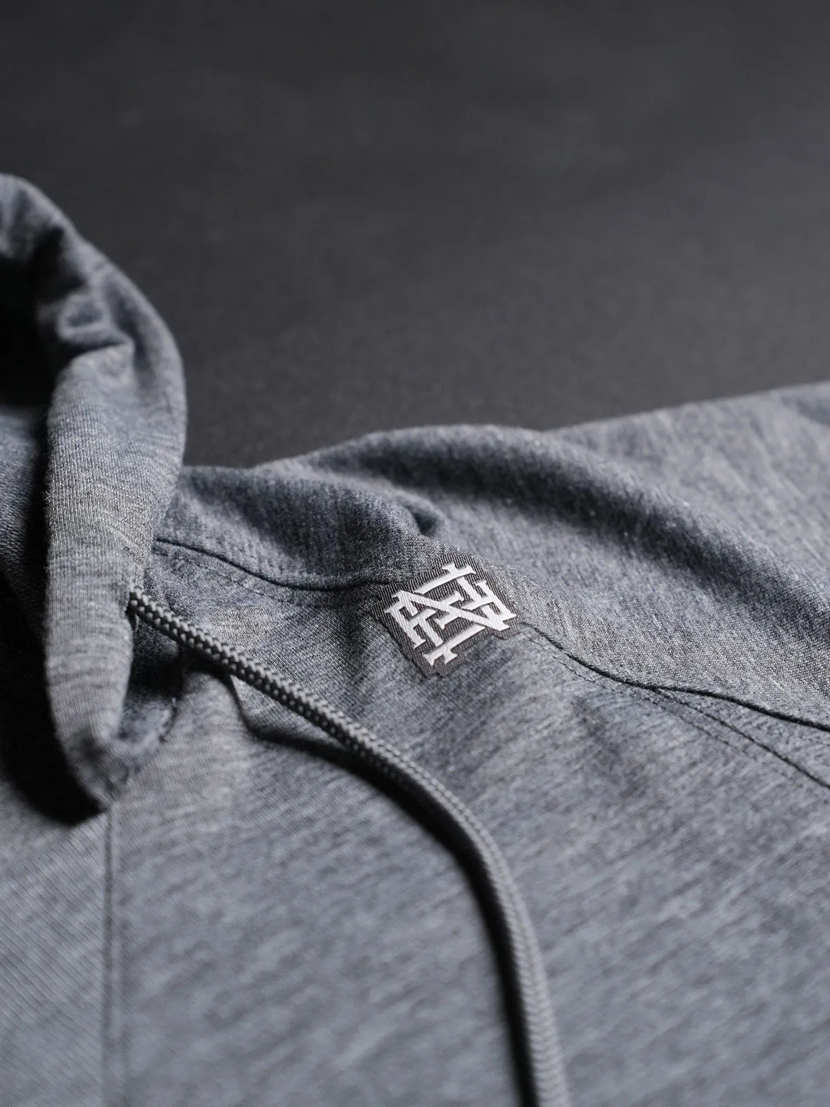 CORE PULLOVER - GREY