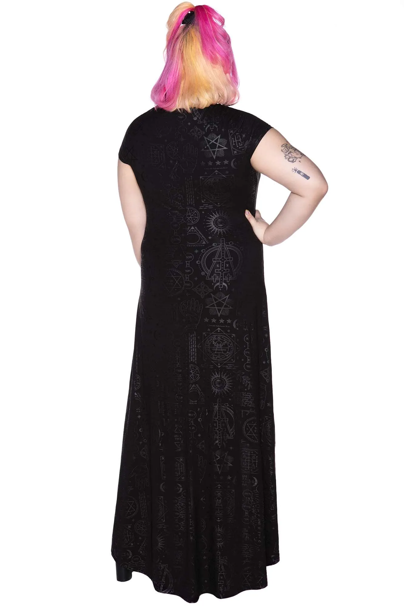 Deadly Dana Maxi Dress