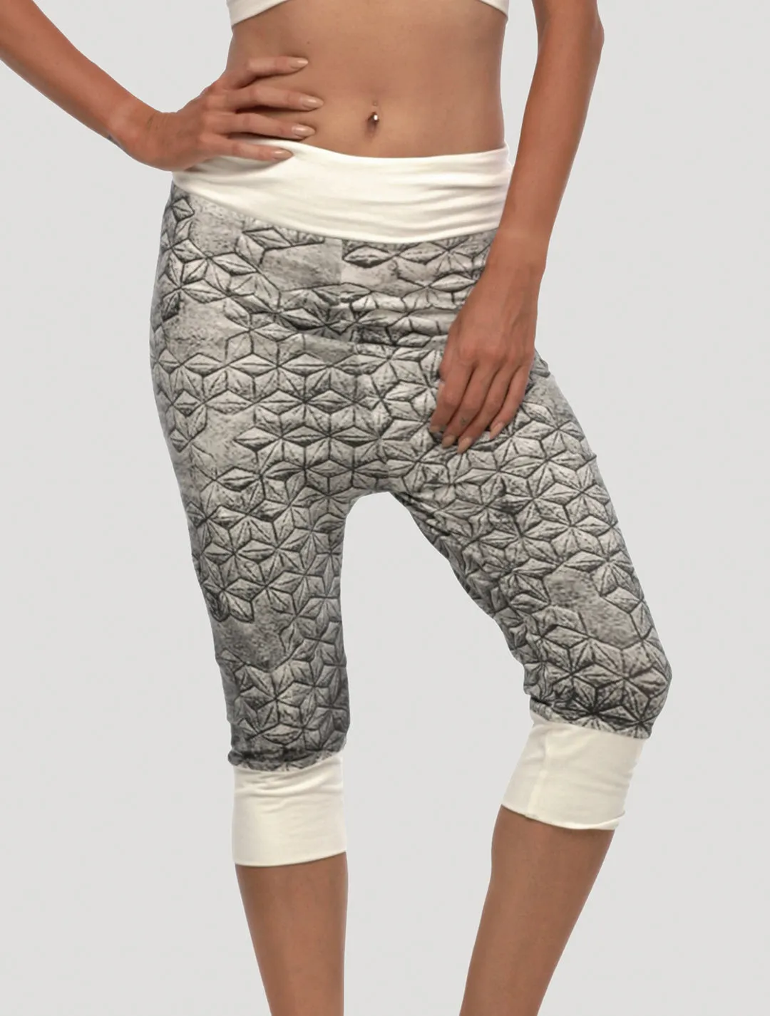 F.O.L Flower of Life Short Leggings