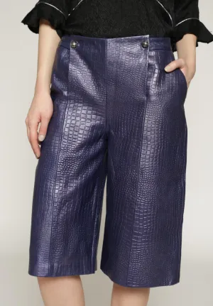 Kel - Metallic croc leather culottes