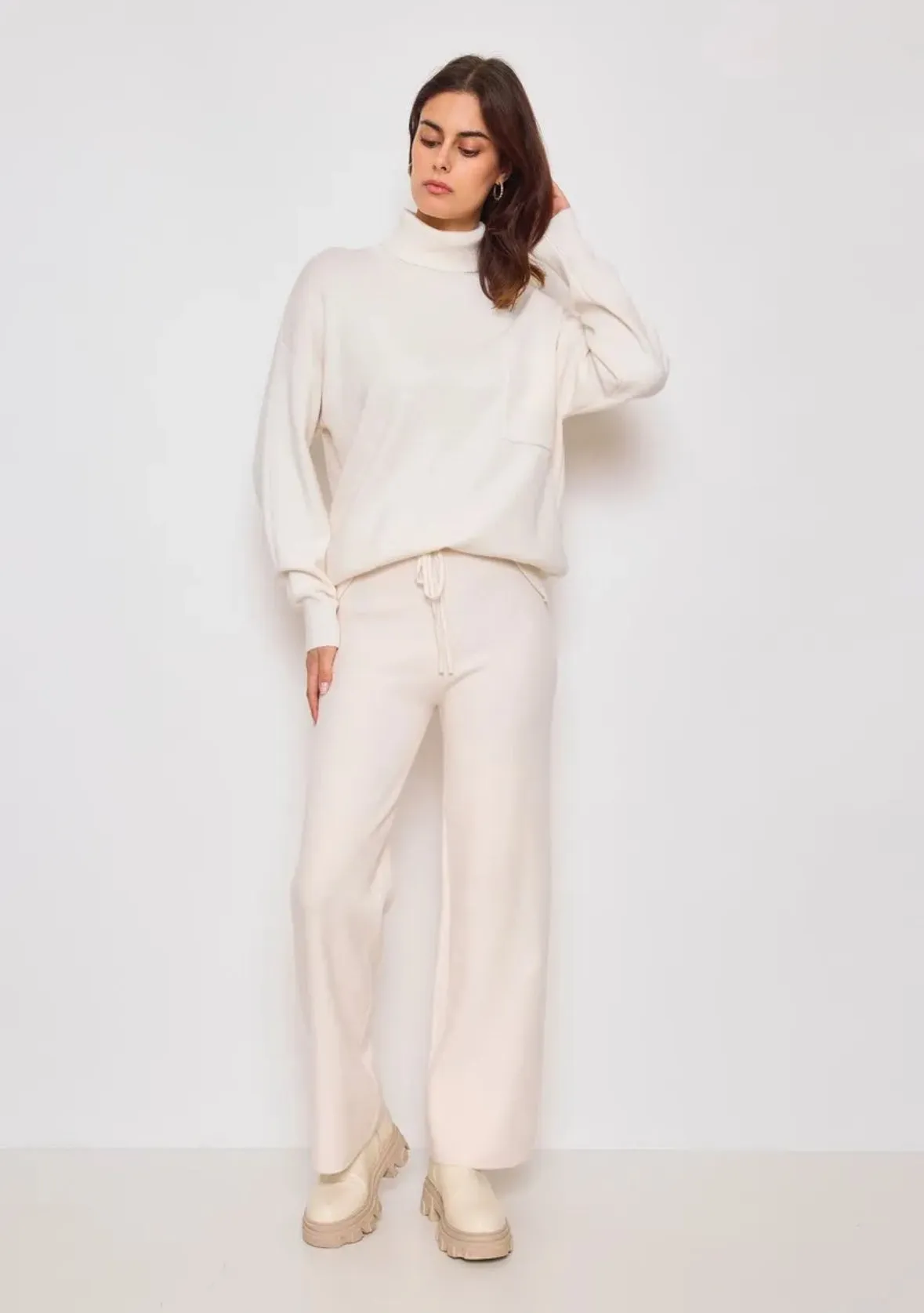 Knit white Pant