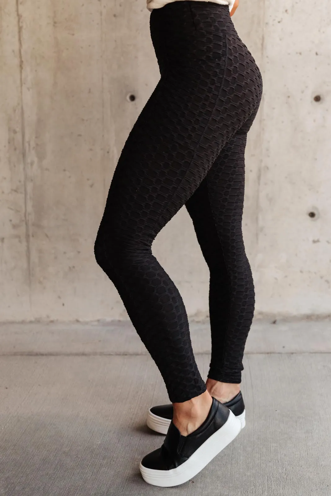 Popcorn Leggings in Black