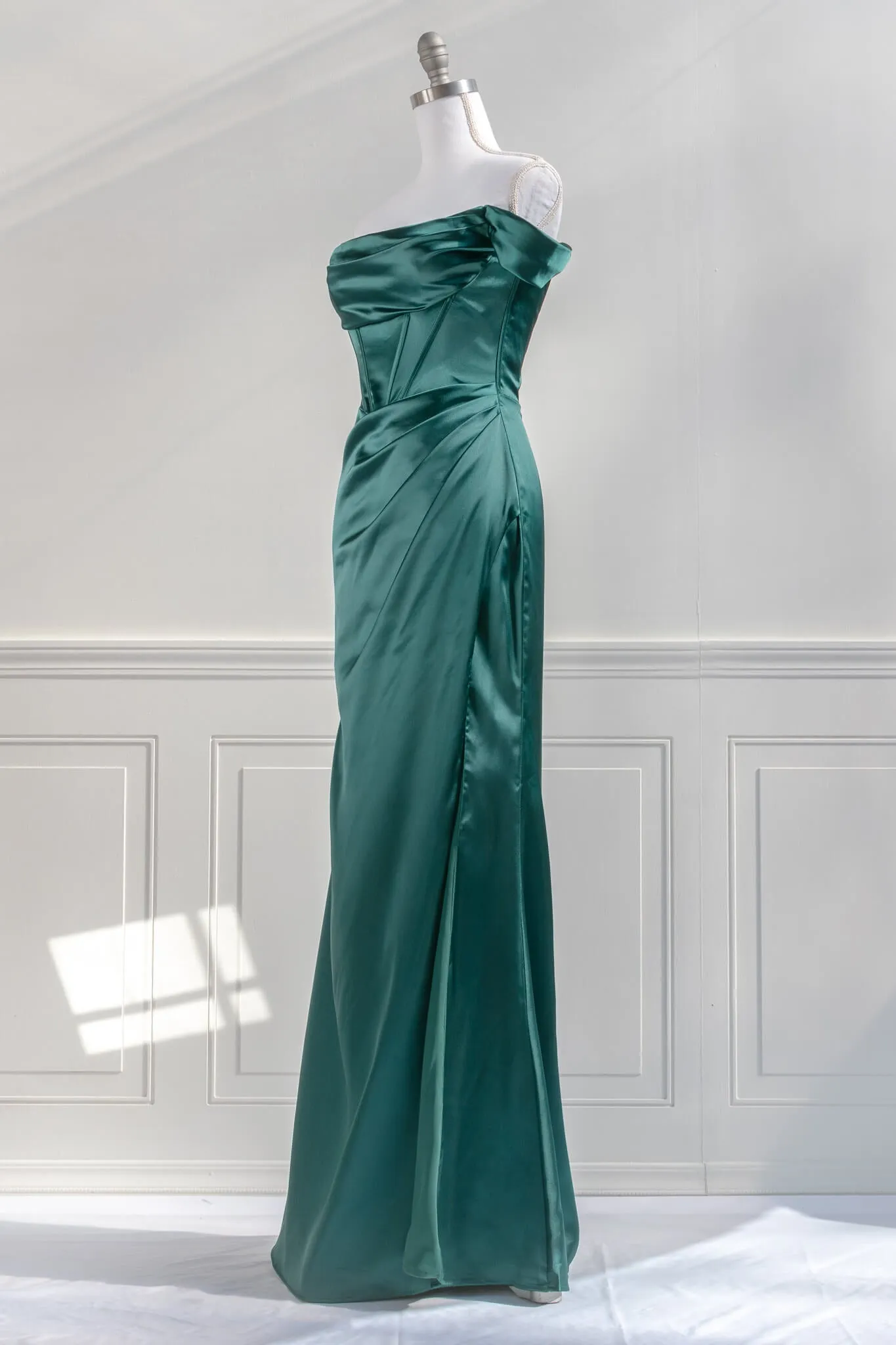 Venus de Milo Dress - Emerald Green