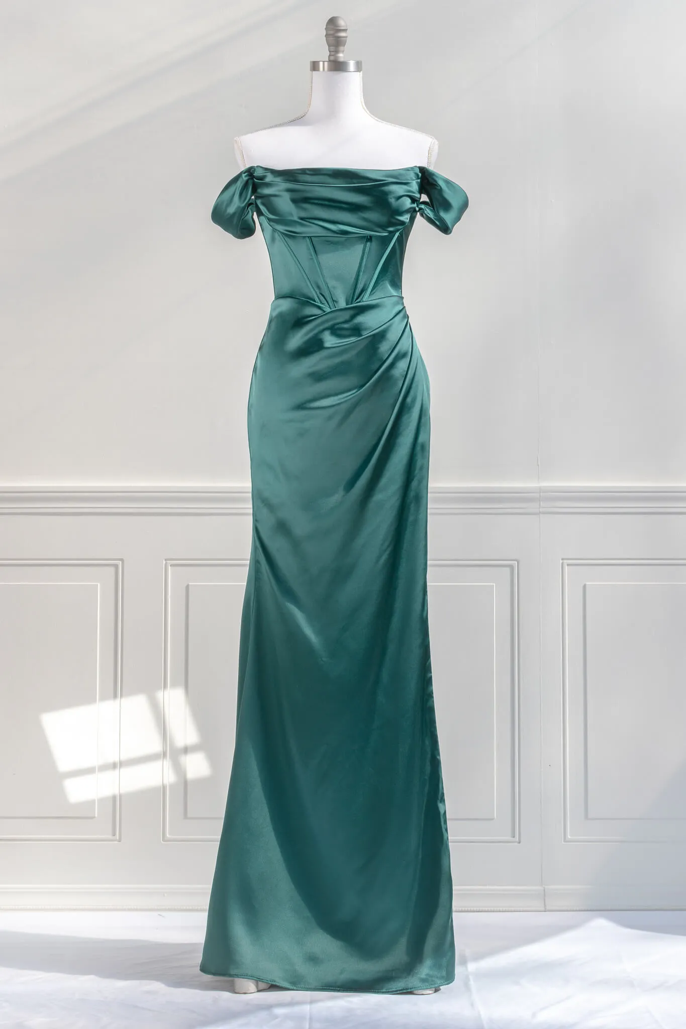 Venus de Milo Dress - Emerald Green