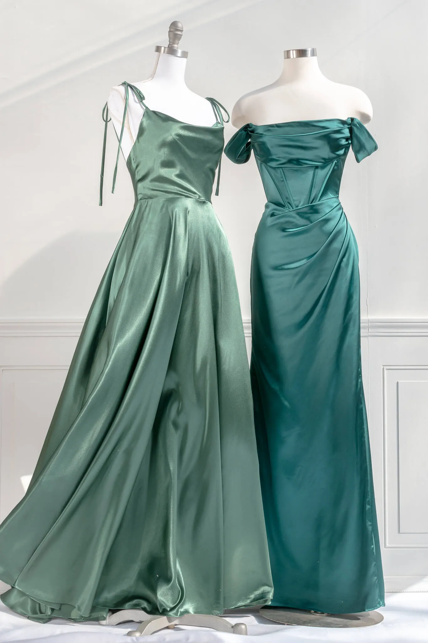 Venus de Milo Dress - Emerald Green