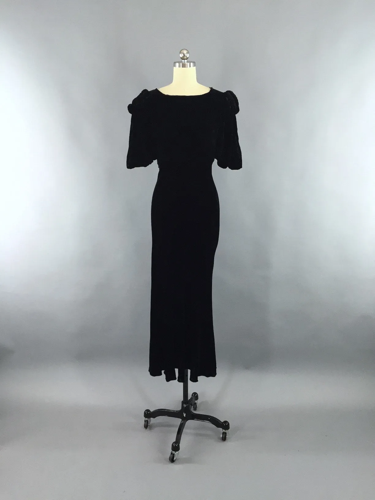 Vintage 1930s Black Velvet Maxi Dress / Bias Cut